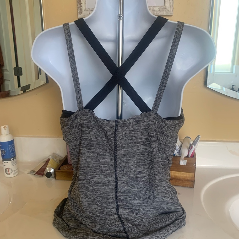 EUC grey work out tank - Picture 3 of 3